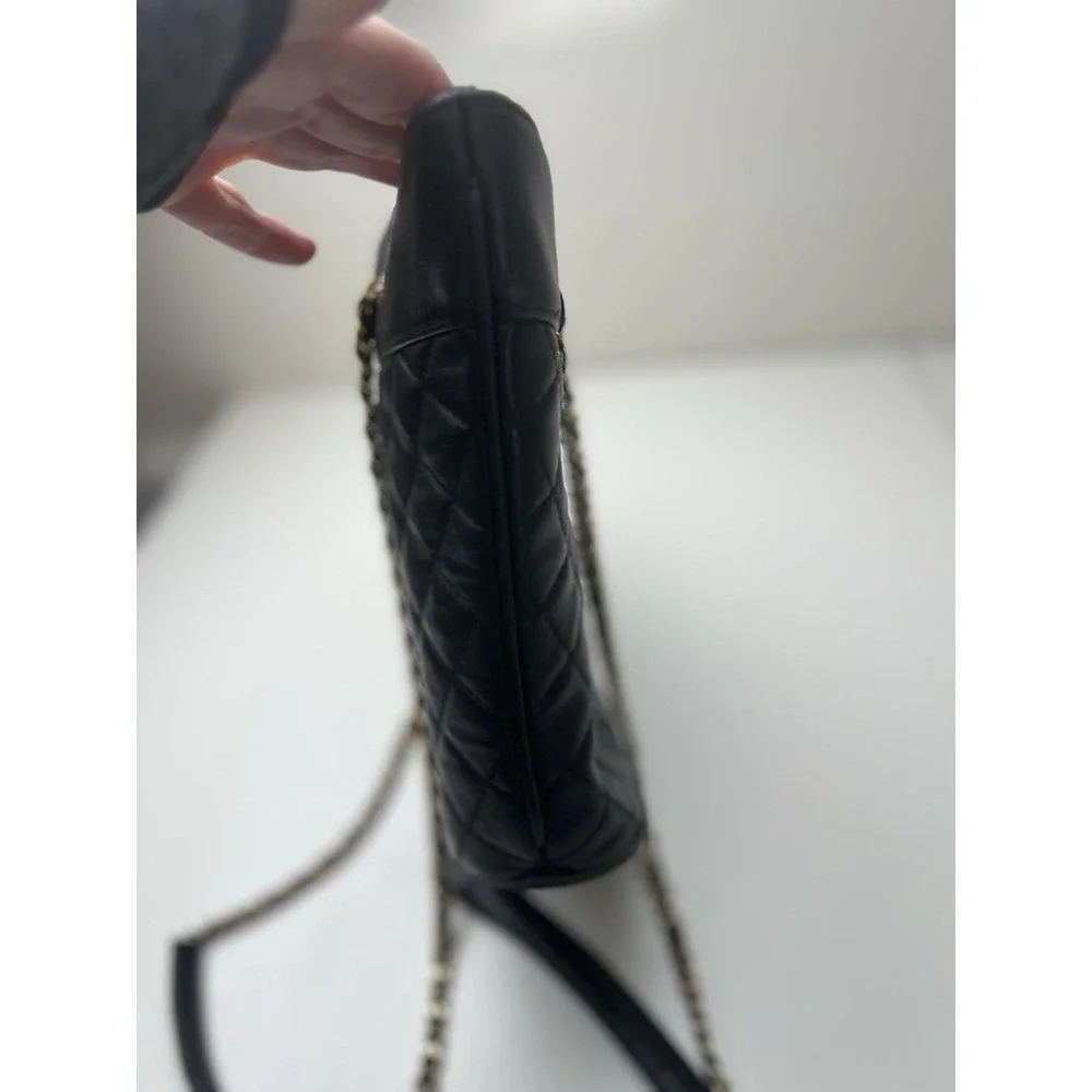 Koret Vintage Black Leather Quilted Shoulder Handbag Tassel Chain Straps